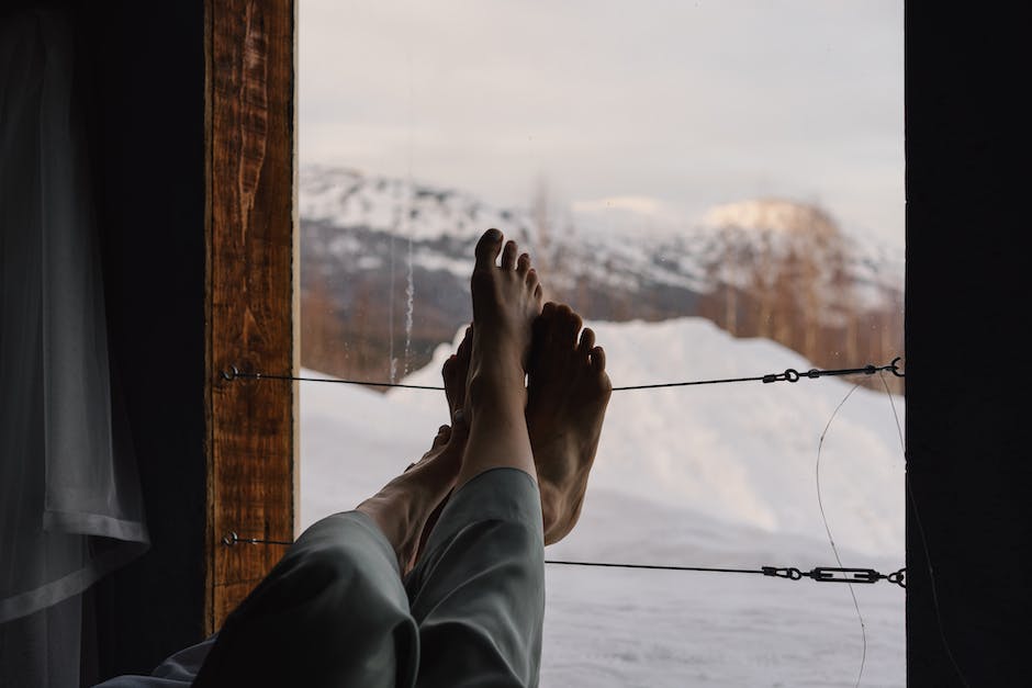 Warum kondensiert Feuchtigkeit an Fensern im Winter